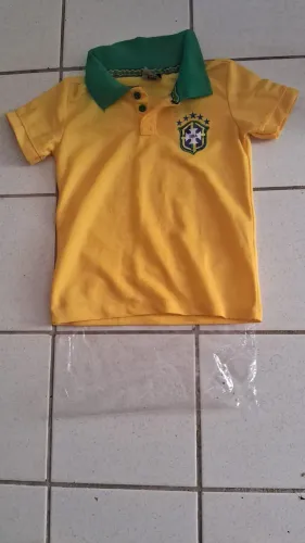 Camisa infantil do Brasil