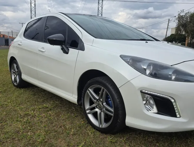 Peugeot 308 Feline/griffe 1.6 Turbo 16V 5P Aut. 2015