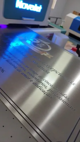 Placas em aço inox para homenagem e inauguração 