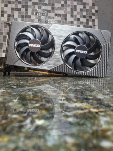 PLACA DE VÍDEO INNO3D RTX 5050