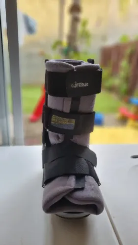Bota Robofoot Achilles a melhor do mercado. Tamanho G.