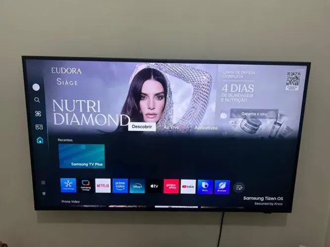 SmarTV 43" 4K Samsung com Alexa integrada