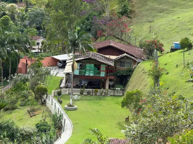 Sítio com 4 quartos à Venda, 40000 m² em Vargem Alta/ES