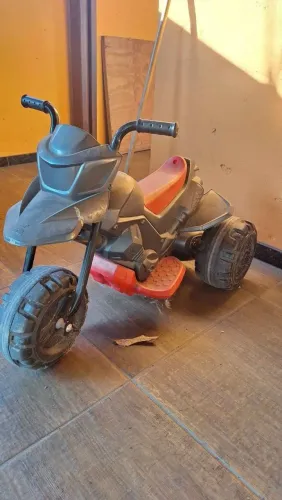 Moto Elétrica infantil!
