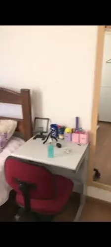 Mesa de estudos pequena 90 X 60