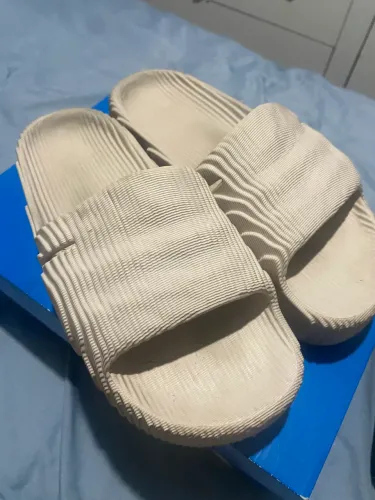 CHINELO ADILETTE 22 XLG
