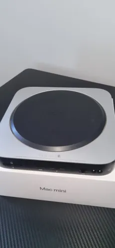 Mac mini M2 - 8GB de RAM - 256GB SSD