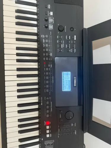 Teclado Yamaha psr EW 410