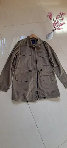 Jaqueta feminina verde militar 