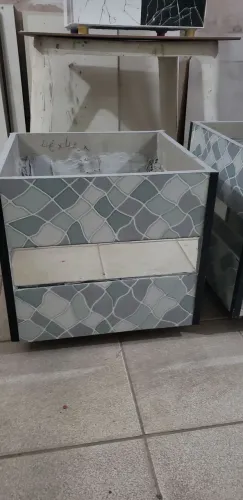 Lindo vaso quadrada espelhos esverdeada tm: 46x46x38cm