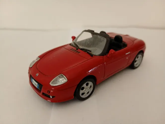 Grani & Partners - Miniatura Fiat Barchetta