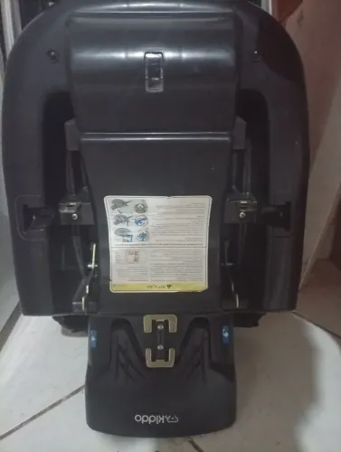 Suporte de bebê conforto para carro 