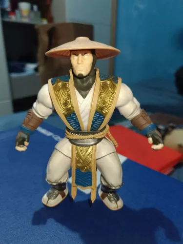 Action Figure Raiden Mortal Kombat X - Colecionável Articulado