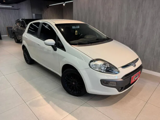 Fiat Punto Essence 1.6 Flex 16V 5P 2013