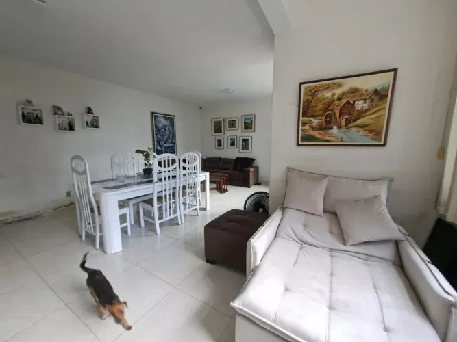 OPORTUNIDADE NO CORREDOR DA VITÓRIA! Apartamento de 124 m² para você reformar e deixar do