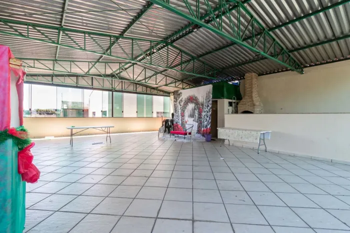 Sala comercial na Rua Dom João Maria Ogno, 616 - Loja 3 100 m²