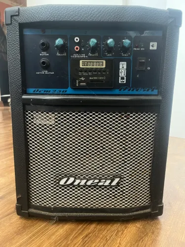 Caixa de som vintage Oneal OCM 250