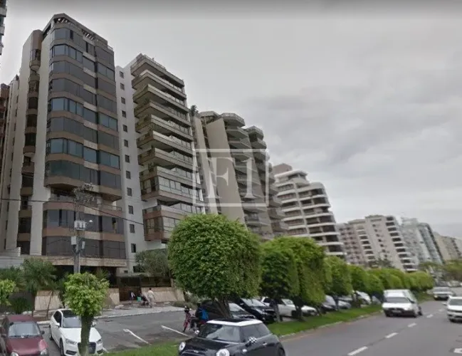Apartamento 4 quartos mobiliado na Beira-Mar