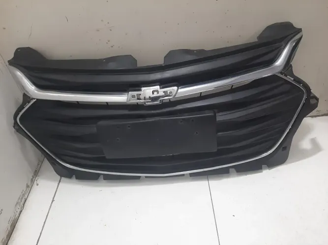 Grade parachoque Chevrolet onix 2020/2025 