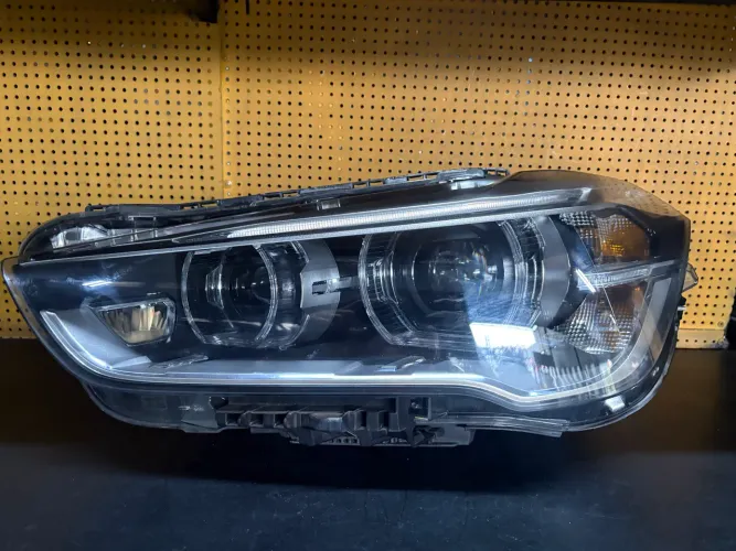 Farol Esquerdo BMW X1 2018