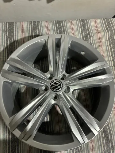 Rodas tiguan aro 18 furação 5/100 Na caixa 