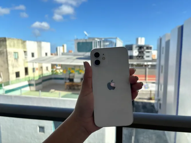 IPhone 12 64GB todo original 78% de bateria na caixa 