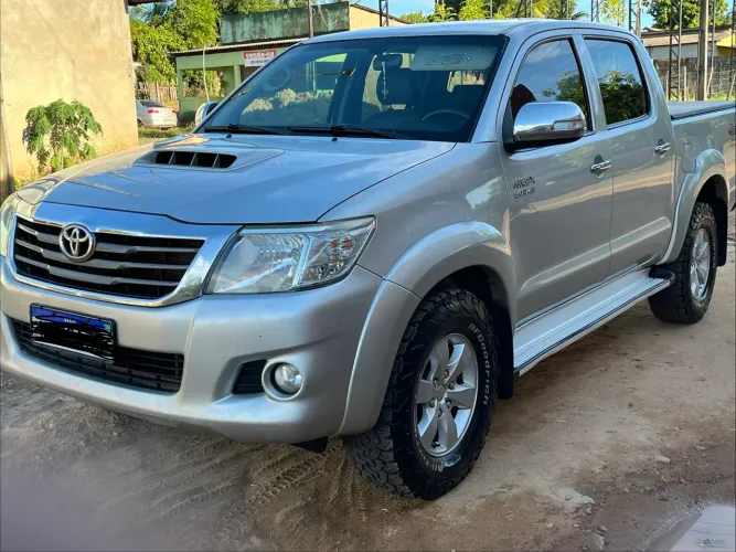 Toyota Hilux CD SRV D4-d 4X4 3.0 TDI Diesel AUT 2015