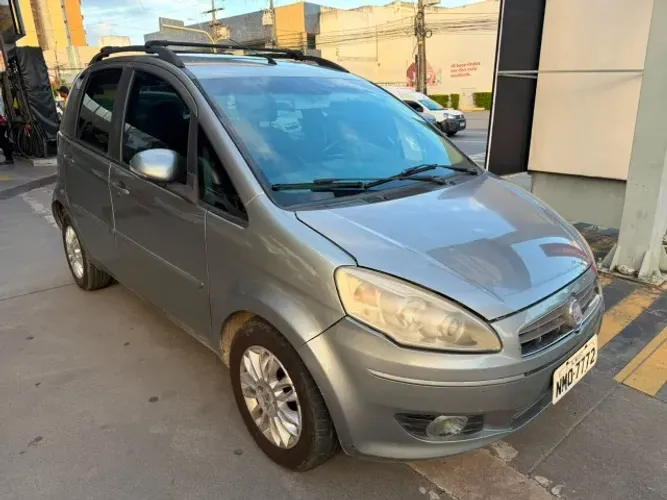 Fiat Idea Attractive 1.4 Fire Flex 8V 5P 2013
