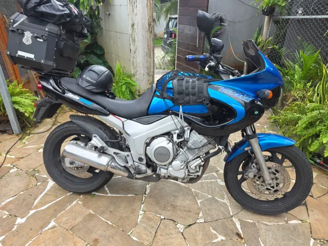 Yamaha TDM 850 carburada Novíssima