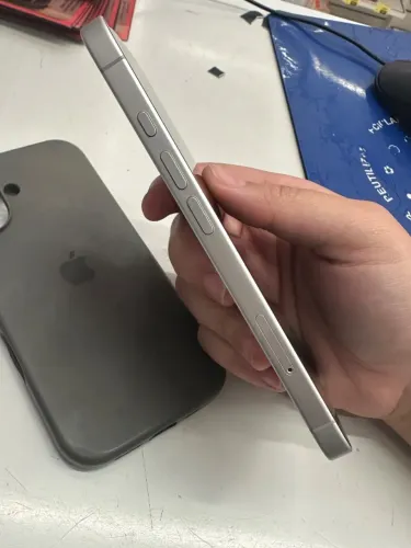 iPhone 16 Branco 128GB Impecável, Sem Marcas