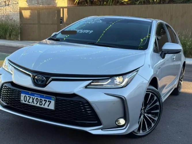 Toyota Corolla Altis Prem. Hybrid 1.8 Flex AUT 2025