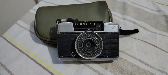 Máquina fotográfica Olympus pen ee 3
