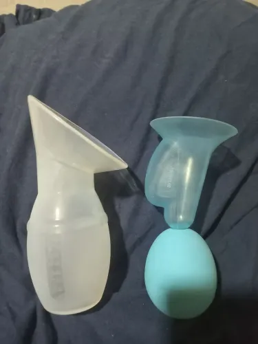 Kit Praticidade: Bombinha de Tirar Leite Manual + Coletor de Leite