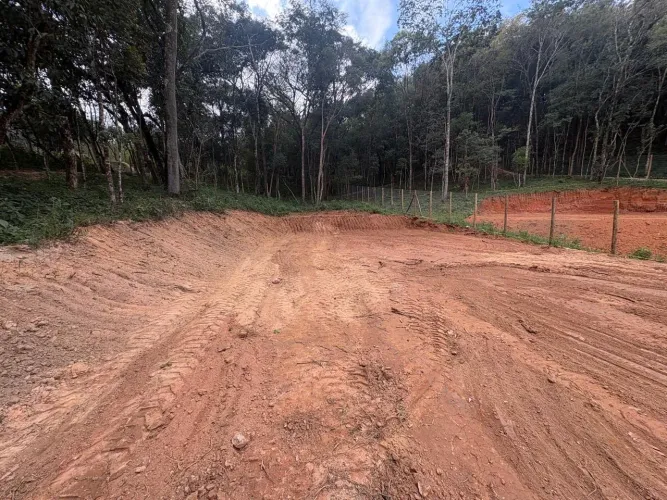 *OPORTUNIDADE* Lote em casa Branca