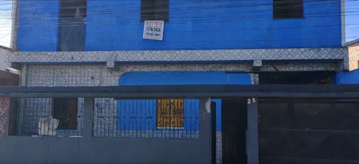 Vendo está vila de kitnets na rua mirititapuya número 25 Jorge Teixeira 2 etapa