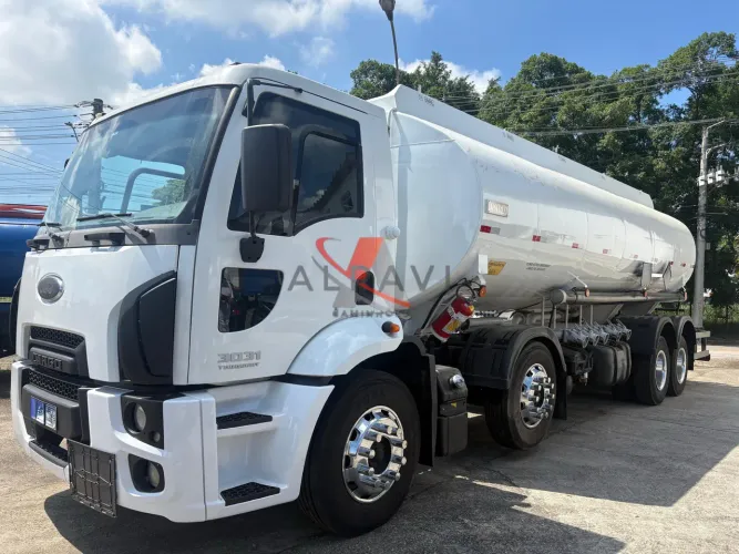 Ford 3031 2019 8x2 Bitruck Tanque Combustível