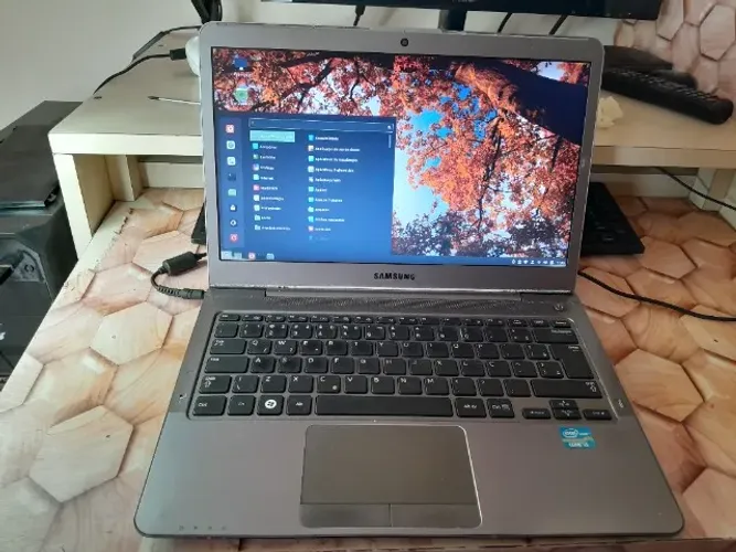 notebook Samsung Ultrabook  i5