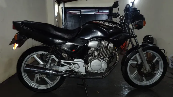 Cbx Strada 200cc Ano 2000 
