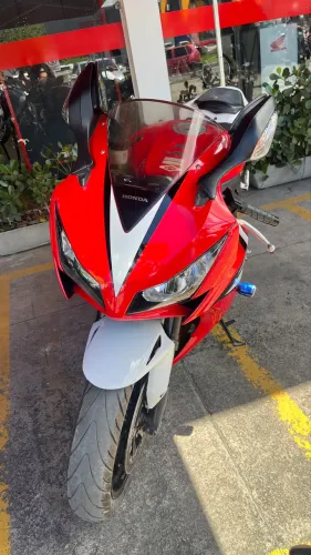 CBR 1000 RR FIREBLADE