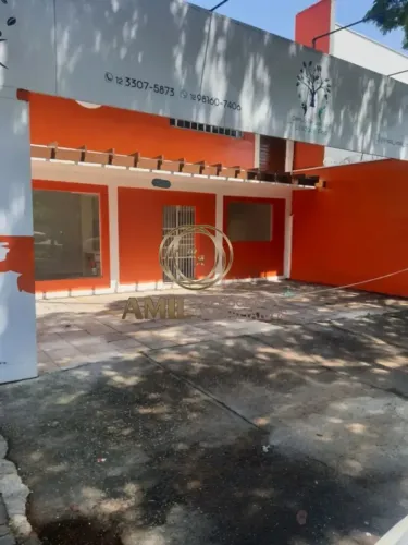 Aluga-se Ponto Comercial, 250 m², 4 Banheiros, 4 Vagas, Jardim Satélite - São José dos Cam