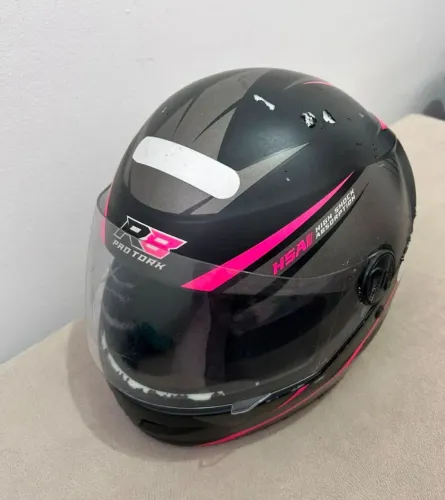 Capacete