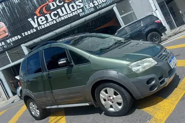 Fiat Idea Adv./ Adv.lock.dualogic 1.8 Flex 5P 2010