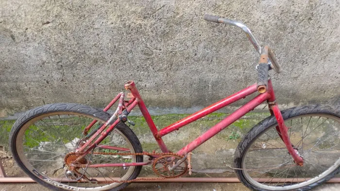 Bicicleta usada para reforma
