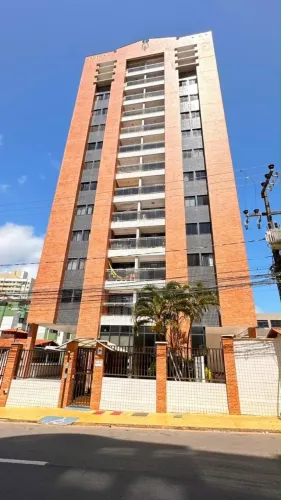 Imóvel para aluguel possui 82m² com 2 quartos em Renascença - São Luís - MA
