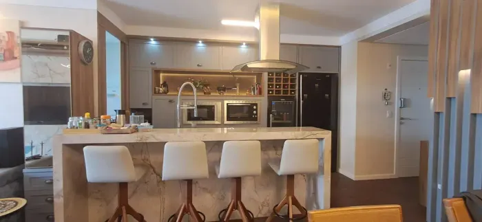 Apartamento de Alto Padrão na Praia dos Ingleses - Região das Gaivotas