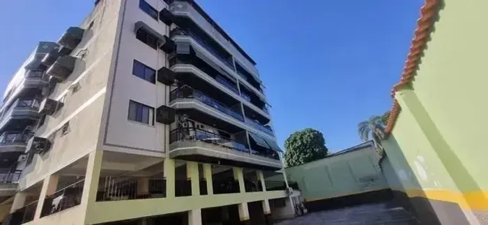 Cobertura no Condomínio Portinari, 178m, 3 quartos com vaga. Linha Amarela