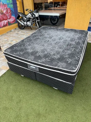 Colchão de Casal QUEEN GAZIN USADO COM BASE - Entrego!
