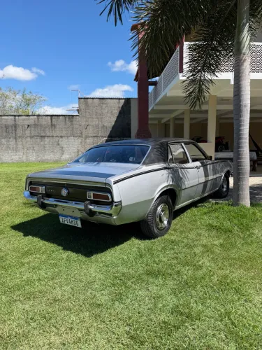 Ford Maverick Super Luxo Sedan V8 16V Gasolina 4P Manual 1976
