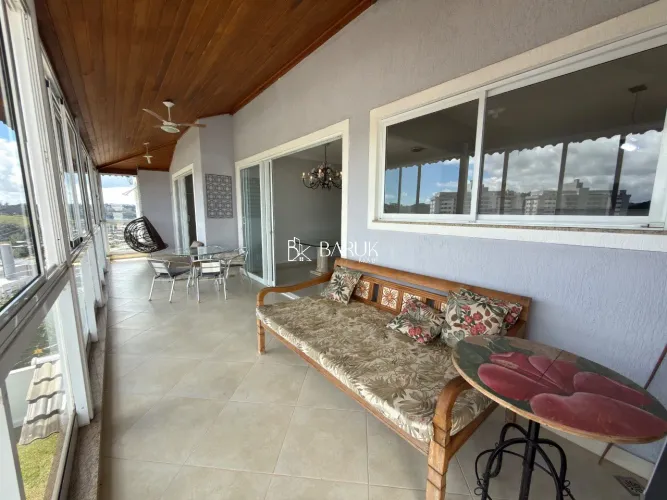 Venda de Casa em Condomínio de Luxo em Santos Dumont, Juiz de Fora-MG: 3 Quartos, 1 Suite,
