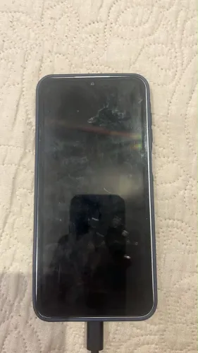 Celular A16 prata vem com película e capa